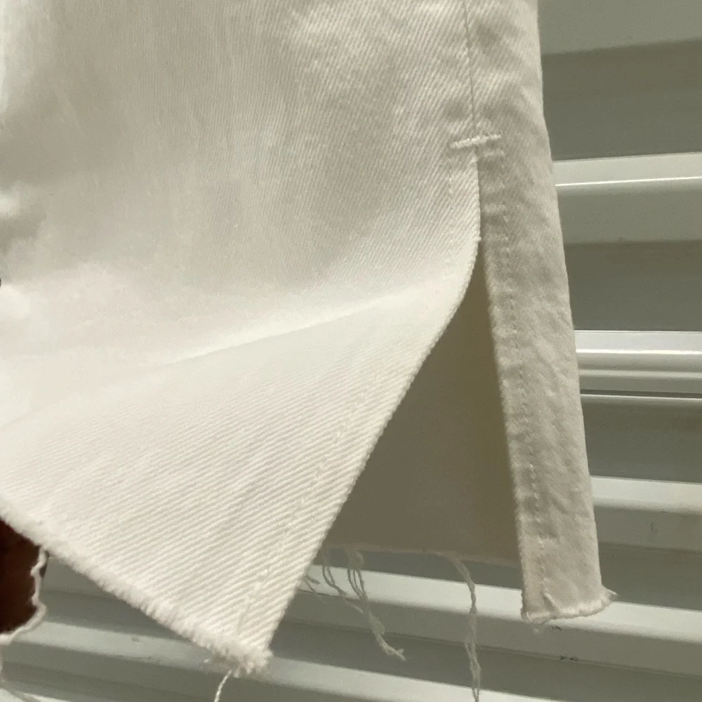 White jeans - Picture 7 of 8